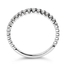 将图片加载到图库查看器，14K White Gold 1/4 Cttw Round Diamond Prong Set Wedding Band
