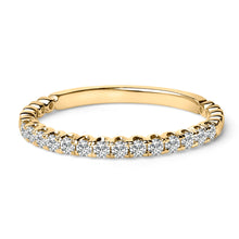 将图片加载到图库查看器，14K White Gold 1/4 Cttw Round Diamond Prong Set Wedding Band
