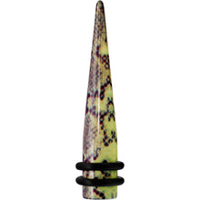 将图片加载到图库查看器，00G Green Snake Skin Acrylic Taper
