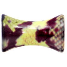 Load image into Gallery viewer, 6G Green Snake Skin Acrylic Saddle Plug
