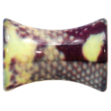 Load image into Gallery viewer, 4G Green Snake Skin Acrylic Saddle Plug
