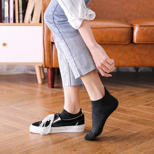 将图片加载到图库查看器，4 Pairs Fashion Socks New Spring Cotton Non-Slip No-Show Boat Socks Novelty Girls Cute Heart Embroidery Casual Funny Ankle Socks Pack For Women
