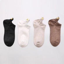 将图片加载到图库查看器，4 Pairs Fashion Socks New Spring Cotton Non-Slip No-Show Boat Socks Novelty Girls Cute Heart Embroidery Casual Funny Ankle Socks Pack For Women
