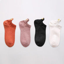 将图片加载到图库查看器，4 Pairs Fashion Socks New Spring Cotton Non-Slip No-Show Boat Socks Novelty Girls Cute Heart Embroidery Casual Funny Ankle Socks Pack For Women
