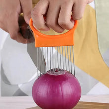将图片加载到图库查看器，4-Pieces: All-In-One Onion Holder Slicer Set
