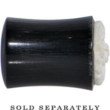 将图片加载到图库查看器，0G Organic Buffalo Horn White Bone Frasera Flower Saddle Plug
