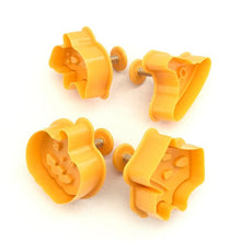 Load image into Gallery viewer, 4Pcs/set Plastic Christmas Christmas Tree Halloween Pumpkin Ghost Theme Cookie Cutter Plunger Fondant Chocolate Mold Halloween Cookie Cutters Thanksgiving Fall Christmas Cookie Cutters Biscuit Mold 3D Mini Fondant Cookie Tools
