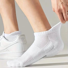 Load image into Gallery viewer, 5-Pairs: Casual Ankle Boat Socks With Towel Bottom
