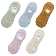Load image into Gallery viewer, 5 Pairs Female Silicone non-slip invisible Socks Summer Solid Color Mesh Ankle Boat Socks Female Cotton Slipper No show Socks For Women
