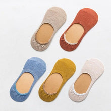 Load image into Gallery viewer, 5 Pairs Women Cotton Low Cut Socks Solid Snowflake Soft Summer Silicone Non-slip Deep Mouth Prevent Heel Loss Slipper Socks For Women

