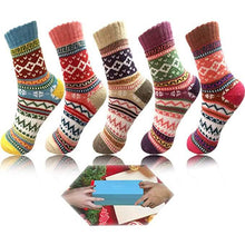 将图片加载到图库查看器，5-Pairs: Women's Winter Socks
