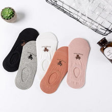 Load image into Gallery viewer, 5 Pairs/Lot Cute Harajuku Animal Women Socks Set Funny Spring Cat Dog Rabbit Panda Low Cut Short Sock Happy
