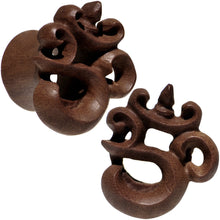 将图片加载到图库查看器，9/16 Organic Wood Om Hand Carved Plug Set
