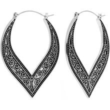 将图片加载到图库查看器，Fashion Forward Swirling Sense of Charm Tunnel Hoop Earrings
