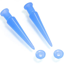 Load image into Gallery viewer, 2 in 1 Blue Glow in Dark Interchangeable Screw Fit Plug and Taper Set
