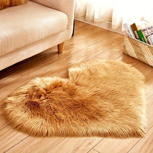 Load image into Gallery viewer, 1pc Faux Fur Room Rug, Heart Shaped Plush Rug, Fluffy Carpet For Living Room Bedroom Sofa, Shaggy Carpet Area Mat 50*60cm/19.68*23.62in
