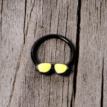 将图片加载到图库查看器，16G 3/8 Black Yellow Aviator Sunglasses Hinged Segment Ring
