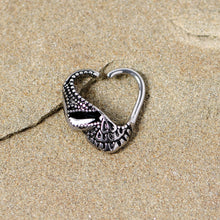 Load image into Gallery viewer, 16G 3/8 Skull Halloween Right Heart Closure Ring
