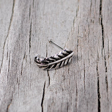 Load image into Gallery viewer, 20G 3/8 Steel Feather Faux Hoop Nose Bone
