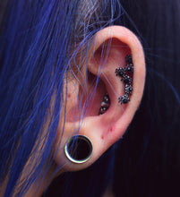 Load image into Gallery viewer, 16G 1/4 Black CZ Gem Black Spider Halloween Cartilage Tragus
