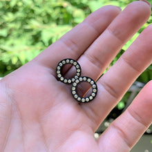Load image into Gallery viewer, 00G Clear Gem Black Anodized Screw Fit Tunnel Plug Set

