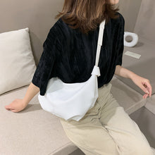 Load image into Gallery viewer, New PU Leather Shoulder Bag for Women Designer Wide Belt Handbags with Chain For LadiesWomen'S Big Bag Spring New Fashion Korean Leisure Half Round Women'S Bag Simple Large Capacity One Shoulder Oblique
