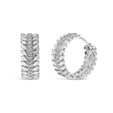 将图片加载到图库查看器，14K White Gold 1/4 Cttw Lab Grown Diamond Leafy Wreath Hoop Earrings (F-G Color, VS1-VS2 Clarity)
