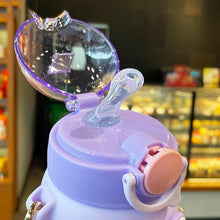 将图片加载到图库查看器，700ml Kids Water Bottle for School Boys Girl Cup With Straw BPA Free Cute Cartoon Leakproof Mug Portable Travel Drinking Water Bottle with Strap and Stickers Portable Leakproof BPA-Free Drinking Bottle for Girls School Outdoor Sports Travel
