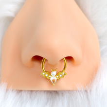 将图片加载到图库查看器，16G 3/8 Clear Gem Gold Tone Bat Halloween Hinged Segment Ring

