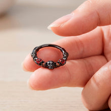 将图片加载到图库查看器，16G 3/8 Red Clear CZ Gem Black Skull Halloween Hinged Segment Ring

