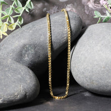Load image into Gallery viewer, 2.0mm 14k Yellow Gold Semi Solid Box Chain

