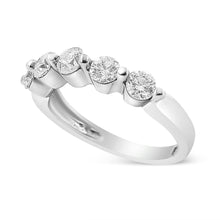 将图片加载到图库查看器，14K White Gold 1.00 Cttw Brilliant Round Cut Diamond 5-Stone Band Ring (H-I Color, SI2-I1 Clarity) - Ring Size 7
