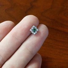 Load image into Gallery viewer, 20G 1/4 Green Gem Ornate Art Deco Nose Bone
