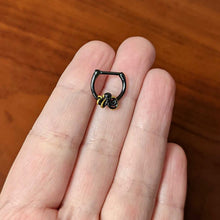 将图片加载到图库查看器，16G 5/16 Black Understated Octopus Cartilage Clicker
