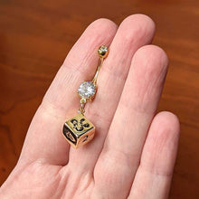 将图片加载到图库查看器，Licensed Dungeons &amp; Dragons Clear CZ Gem Dice Dangle Belly Ring
