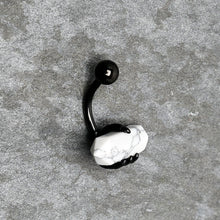 将图片加载到图库查看器，White Howlite Stone Black Claw Belly Ring
