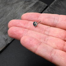 将图片加载到图库查看器，20G 1/4 Leaping Blue Dolphin L Shape Nose Ring
