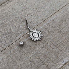 Load image into Gallery viewer, Clear Gem Rococo Starry Flower Baroque Belly Ring
