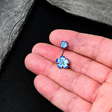 将图片加载到图库查看器，Blue Flower Textured Center Double Mount Belly Ring

