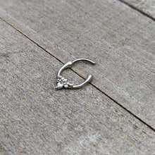Load image into Gallery viewer, 16G 5/16 Clear Gem Bee Glamour Cartilage Clicker

