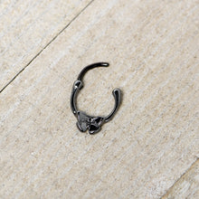 Load image into Gallery viewer, 16G 3/8 Black Textured Simple Butterfly Cartilage Clicker
