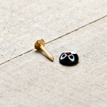 Load image into Gallery viewer, 16G 5/16 Gold Hue Round Penguin Face Holiday Labret Monroe Tragus

