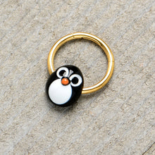 将图片加载到图库查看器，16G 3/8 Gold Tone Round Penguin Face Holiday Hinged Segment Ring
