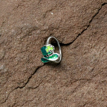 Load image into Gallery viewer, 20G 5/16 Glitter Top Hat Shamrock St Patricks Nose Hoop
