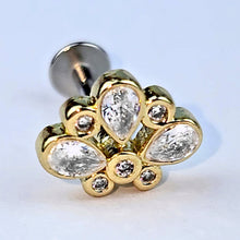 Load image into Gallery viewer, 16G 1/4 Clear Gem Golden Crown Deluxe Labret
