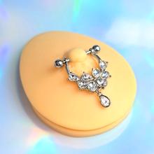 Load image into Gallery viewer, 14G 9/16 Clear Gem Baroque Flower Bloom Dangle Nipple Ring Set
