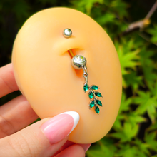将图片加载到图库查看器，Green Clear Gem Leafy Luscious Branch Dangle Belly Ring
