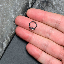 将图片加载到图库查看器，16G 3/8 Aurora Gem Black Beauty Bug Hinged Segment Ring
