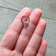 将图片加载到图库查看器，16G 3/8 Aurora CZ Gem Understated Dragonfly Hinged Segment Ring
