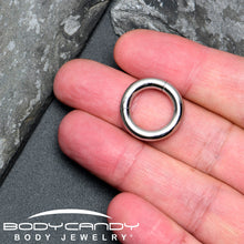 Load image into Gallery viewer, 6G 9/16 316L Surgical Steel Precision Hinged Segment Hoop
